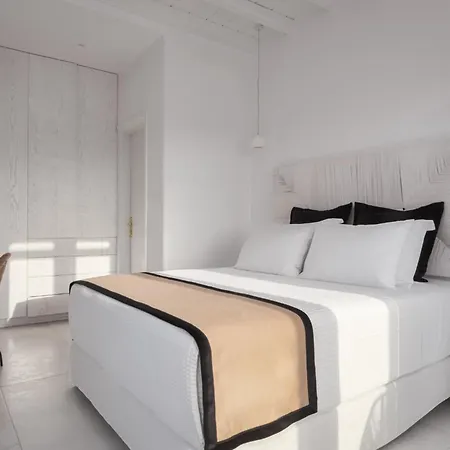 Retreat Hill Luxury Mykonos *