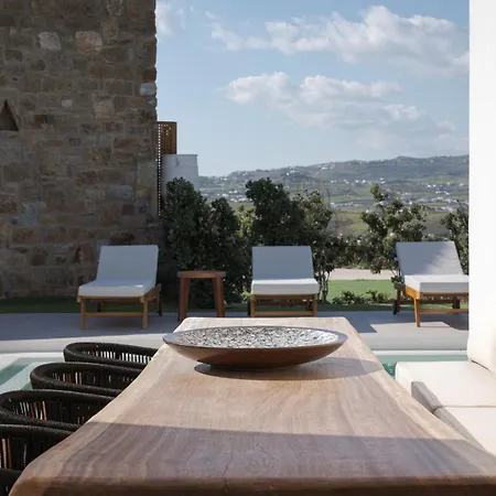 Retreat Hill Luxury Mykonos Vila