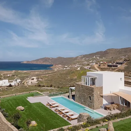 Retreat Hill Luxury Mykonos Vila