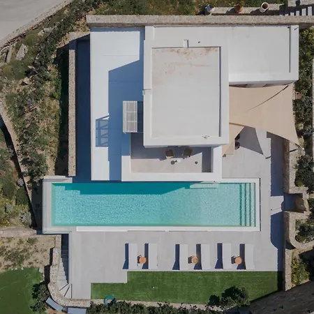 Retreat Hill Luxury Mykonos Villa *