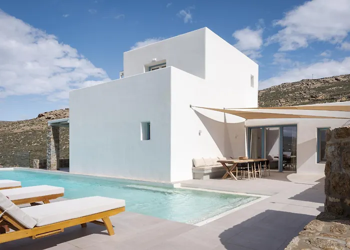 Retreat Hill Luxury Mykonos *