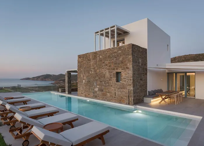 Retreat Hill Luxury Mykonos Villa